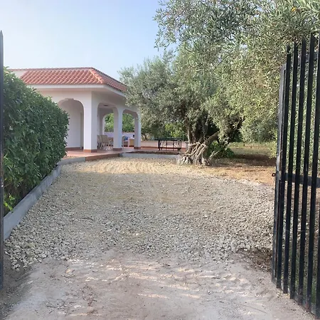 Del Pietrone Villa *